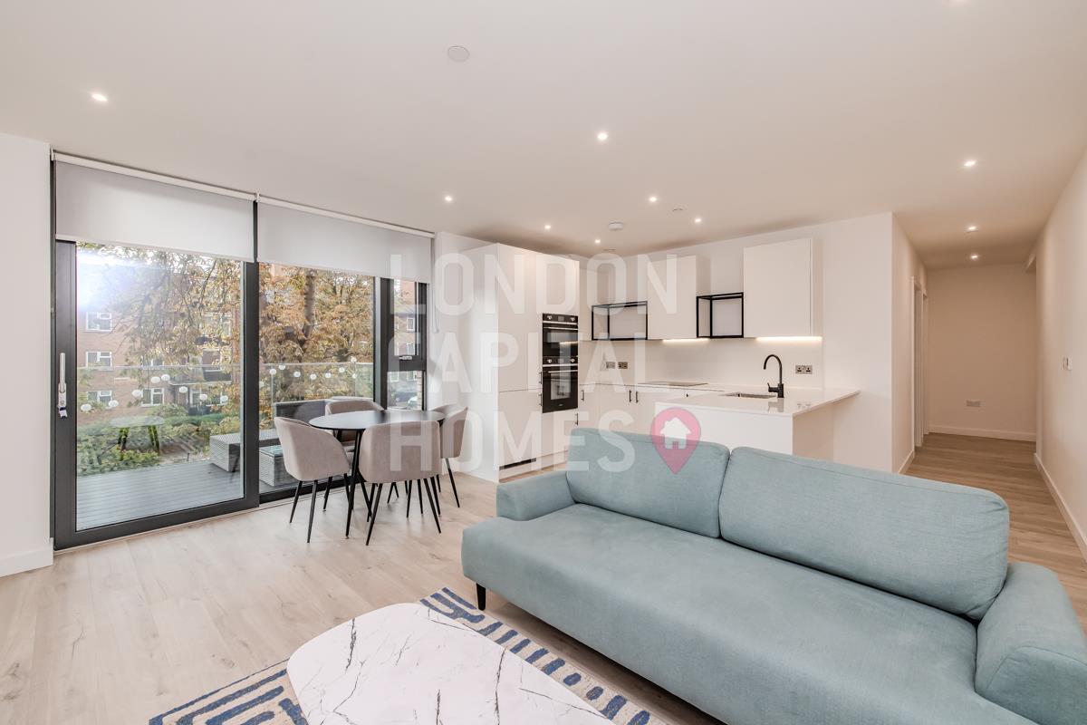 2 bed property in Willowbrook House, Coster Avenue, London